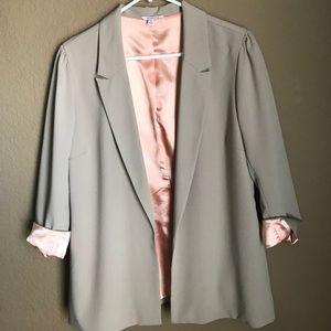 Candie’s long beige blazer